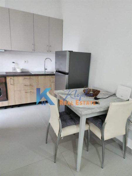 Tirane, jepet me qera garsonier Kati 1, 44 m² 320 € (Ali Dem, te kompleksi Mangalem)