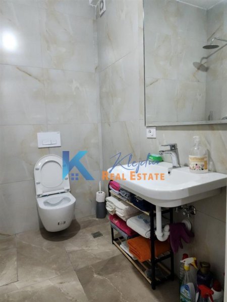 Tirane, jepet me qera garsonier Kati 1, 44 m² 320 € (Ali Dem, te kompleksi Mangalem)