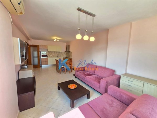 Tirane, jepet me qera apartament 2+1 Kati 3, 100 m² 750 € (Pazari i Ri, rruga Beqir Luga)