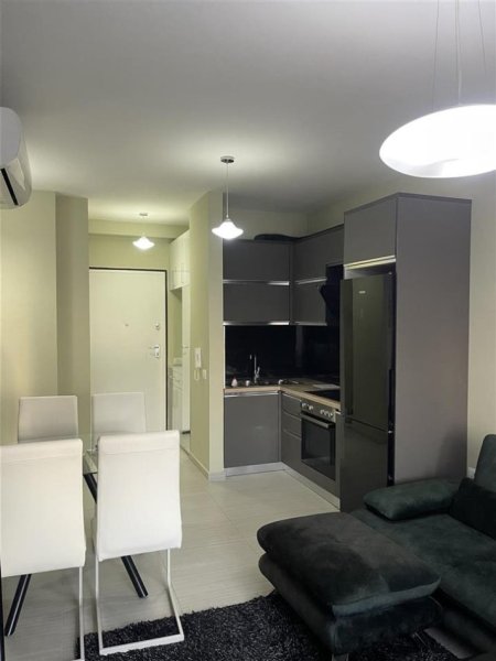 Tirane, jepet me qera apartament 1+1+Ballkon Kati 4, 58 m² 600 € (rruga Sulejman Delvina)