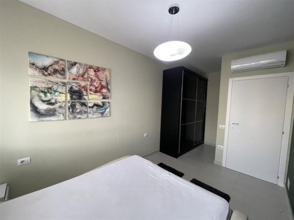 Tirane, jepet me qera apartament 1+1+Ballkon Kati 4, 58 m² 600 € (rruga Sulejman Delvina)