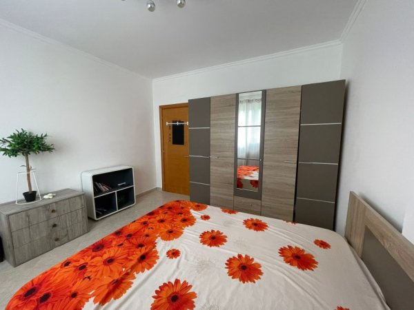 Tirane, shitet apartament 1+1+Ballkon Kati 3, 61 m² 70.000 € (Fresk)