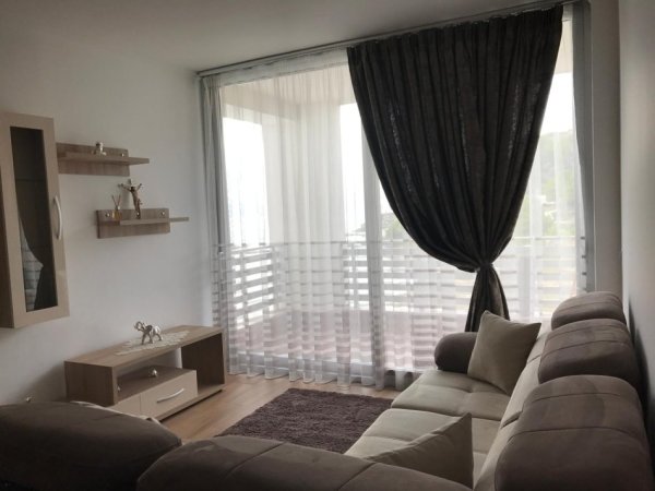 Durres, jepet me qera apartament 1+1+Ballkon Kati 3, 650
