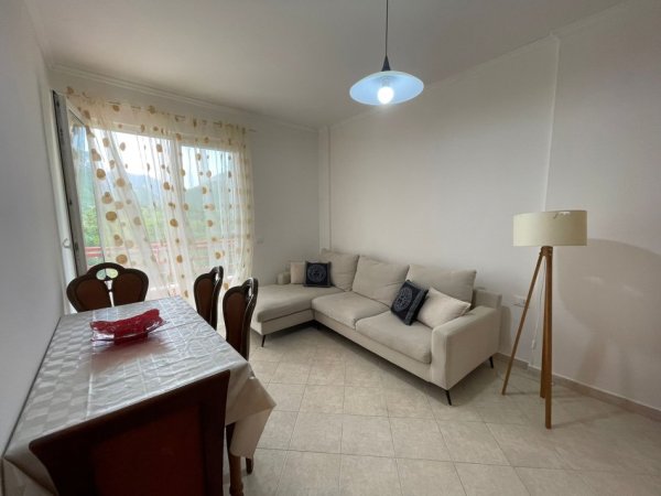 Tirane, shitet apartament 1+1+Ballkon Kati 3, 60 m² 68.000 € (Fresk)