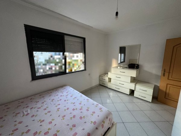 Tirane, shitet apartament 1+1 Kati 3, 55 m² 65.000 € (Yzberisht)