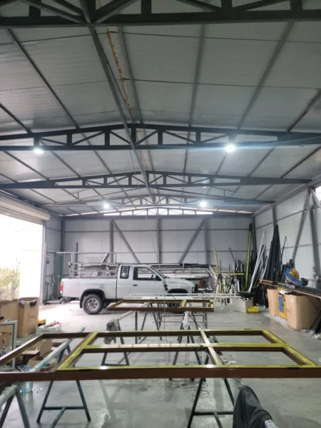 Tirane, jepet me qera magazine Kati 0, 210 m² 700 € (QTU, Autostrada Tirane - Durres)