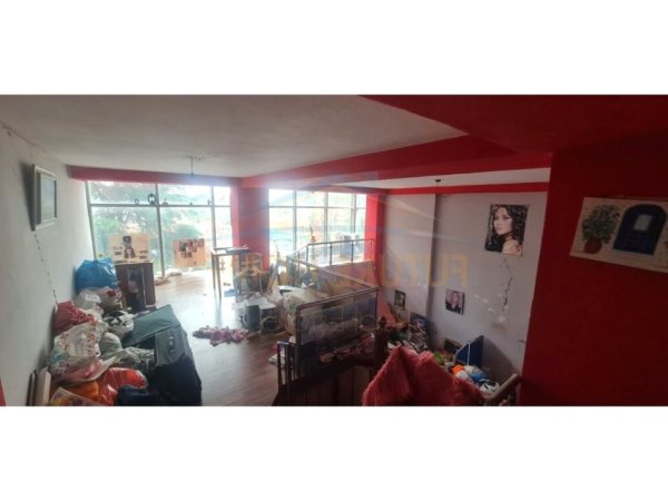 Tirane, jepet me qera ambjent biznesi Kati 0, 80 m² 650 € (Rruga Dalip Topi)