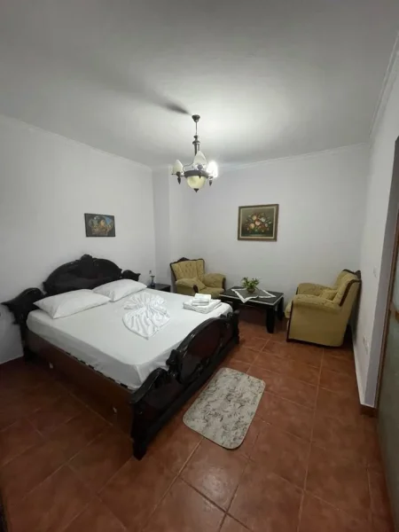 Tirane, jepet me qera 2+1 , 420 € 