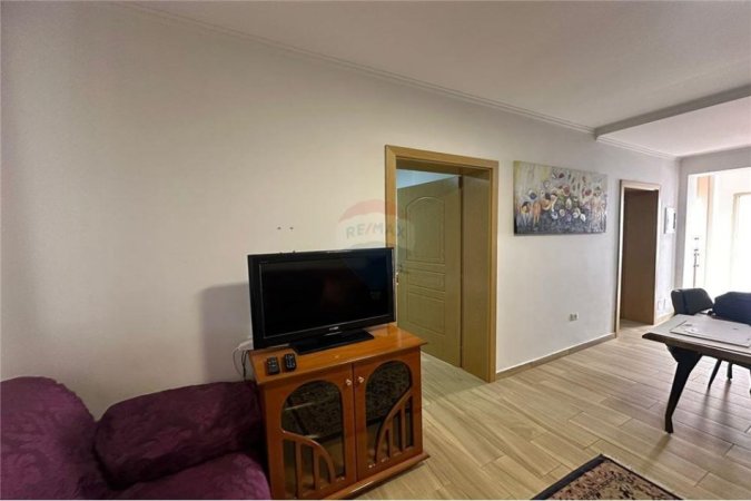 Shqiperi, jepet me qera apartament 2+1+Ballkon Kati 3, 78 m² 500 € (21 dhjetori)