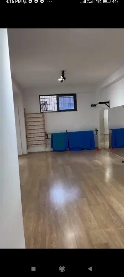 Tirane, jepet me qera dyqan Kati 0, 1.200 € (Rruga e Kosovareve)