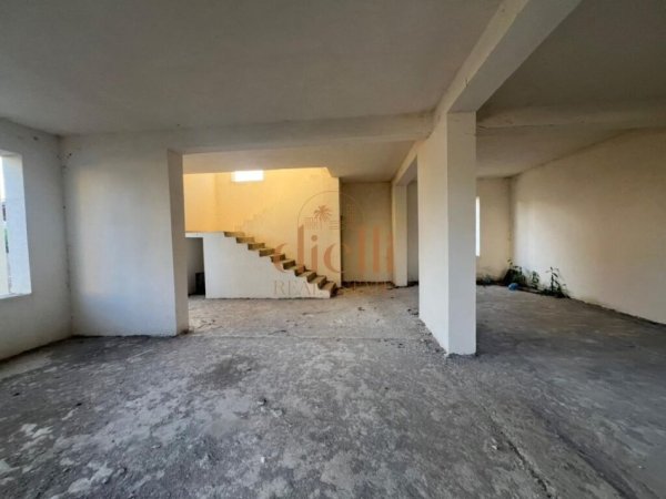 Tirane, shitet Vile 3 Katshe , 300 m² 315.000 € 