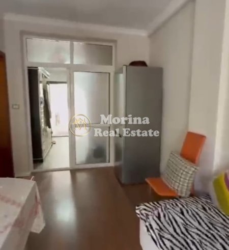 Tirane, jepet me qera apartament 1+1 Kati 1, 70 m² 350 € (Rruga Elbasanit)