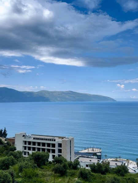 Vlore - Lungomare - Uji i Ftohte, shitet apartament 2+1+Aneks+Ballkon Kati 4, 129 m² 168.000 € (Vlore)