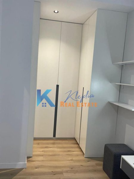 Tirane, jap me qera apartament 1+1+Ballkon Kati 1, 60 m² (Mbi Kristal Center)