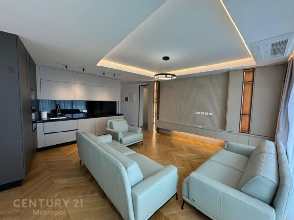 Tirane, jepet me qera apartament 2+1+Aneks+Ballkon Kati 4, 116 m² 1.900 € (LAKE VIEW RESIDENCE)