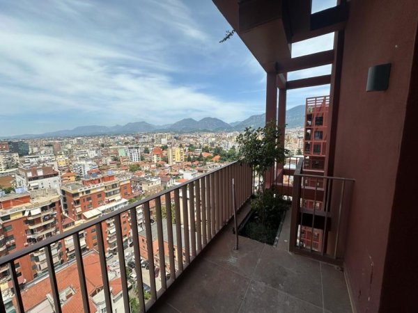 Tirane, jepet me qera apartament 2+1+Ballkon Kati 15, 114 m² 1.200 € (Rruga Kavajes)