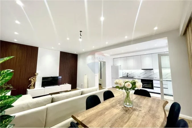 Tirane, jepet me qera apartament 1+1 Kati 2, 85 m² 830 € (Rruga e Durrësit)