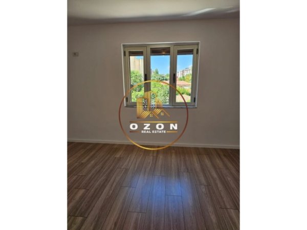 Apartament 1+1 në shitje tek Xhamia e Tabakëve 110000 €!