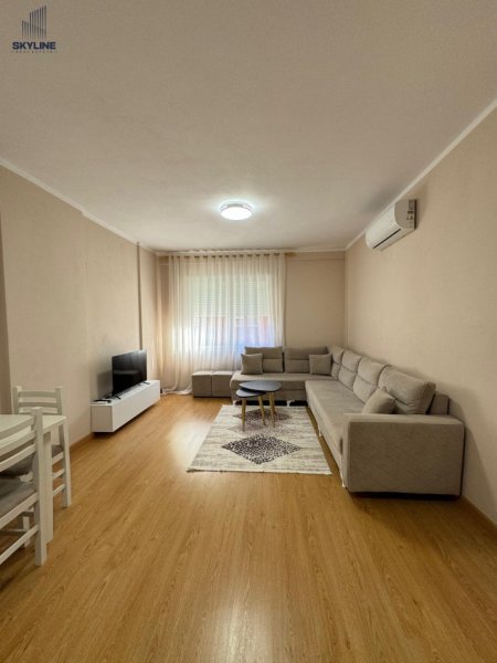 Tirane, jepet me qera apartament 2+1+Ballkon Kati 3, 106 m² 550 € (Teodor keko)