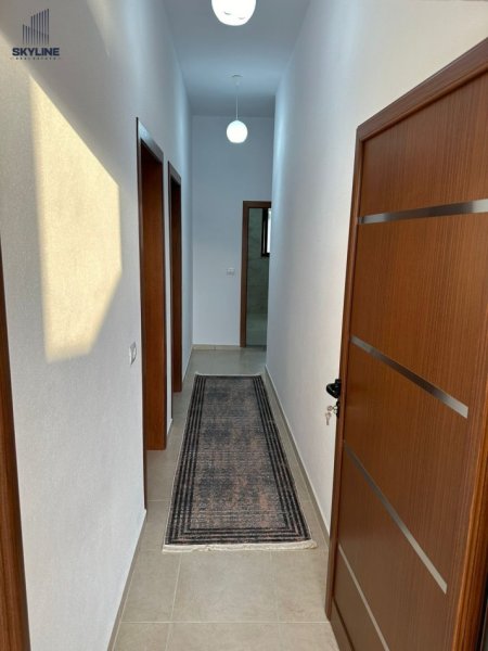 Tirane, jepet me qera apartament 1+1 Kati 3, 350 € (tahsim shehu)