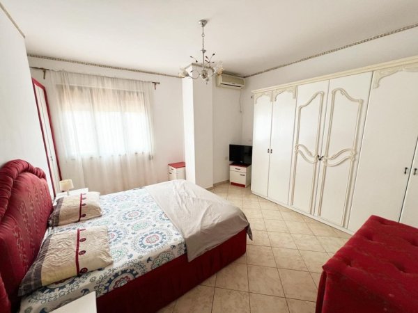 Tirane, jepet me qera apartament 2+1 Kati 8, 89 m² 650 € (RRUGA KAVAJES)