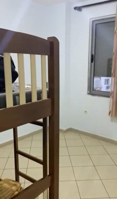 Tirane, jepet me qera apartament 2+1 Kati 3, 96 m² 400 € (Yzberisht)