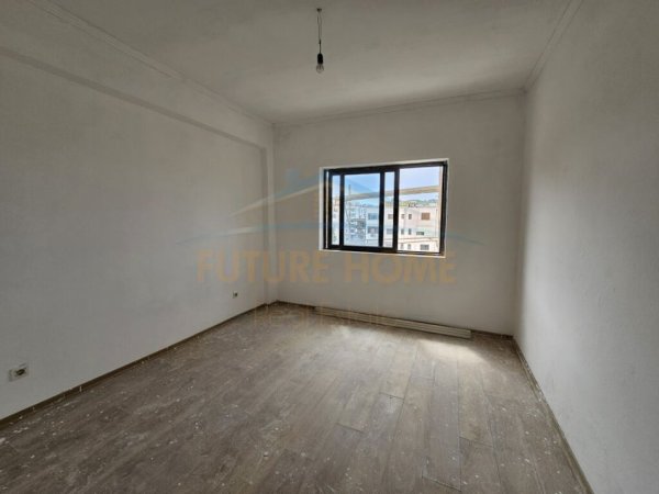 Durres, shitet apartament 2+1+Aneks+Ballkon Kati 5, 86 m² 60.000 € (Fusha Rones)