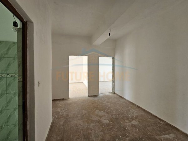 Durres, shitet apartament 2+1+Aneks+Ballkon Kati 5, 86 m² 60.000 € (Fusha Rones)