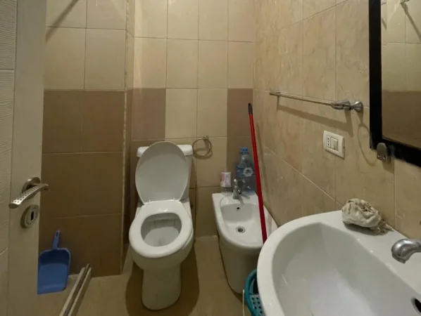 Tirane, jepet me qera apartament 2+1+Ballkon Kati 3, 70 m² 330 € (Teodor Keko)