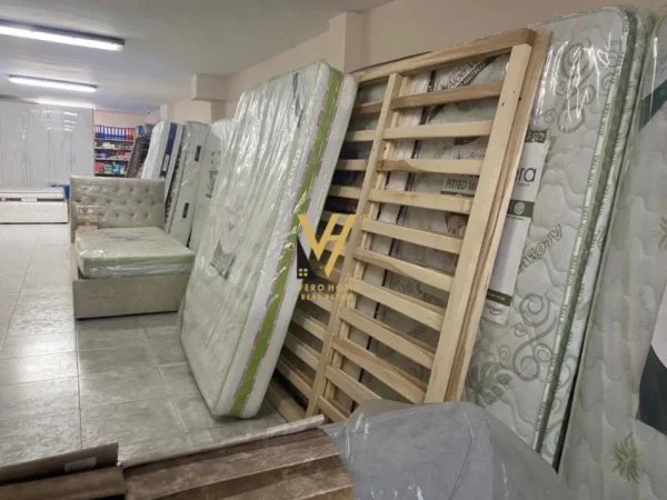 Tirane, shitet ambjent biznesi Kati 0, 98 m² 100.000 € (RRUGA DRITAN HOXHA)