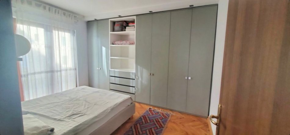 Tirane, jepet me qera apartament 1+1 Kati 6, 65 m² 600 € (Myslym Shyri)