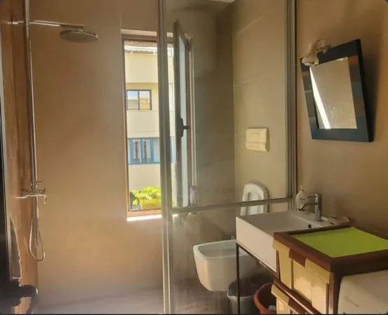 Tirane, jepet me qera apartament 1+1 Kati 6, 65 m² 600 € (Myslym Shyri)