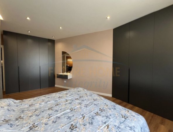Tirane, shitet apartament 2+1+2 Kati 3, 126 m² 152.000 € (Rruga Kastriotët pranë Casa italias)