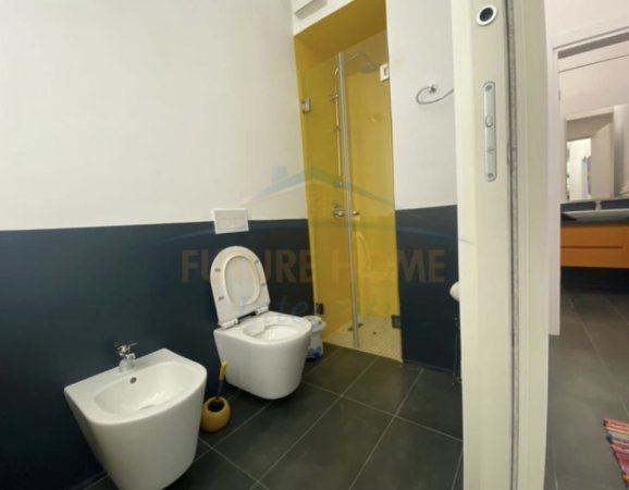 Tirane, jepet me qera apartament 2+1+2+Post Parkimi Kati 3, 100 m² 1.000 € (Rruga e Elbasanit)