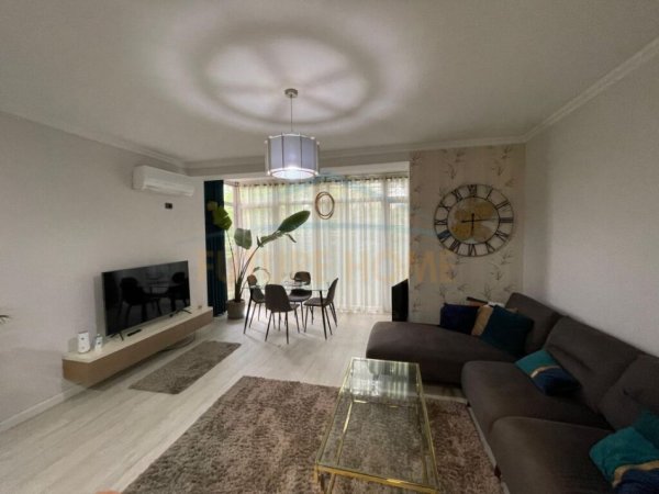 Tirane, shitet apartament 2+1+Ballkon Kati 3, 105 m² 158,000€ (Kopshti Botanik)