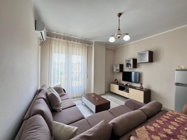 Tirane, jepet me qera apartament 1+1 Kati 2, 69 m² 500 € (Komuna E Parisit)