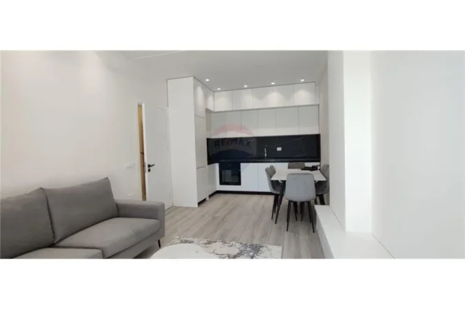 Tirane, jepet me qera 1+1+Ballkon Kati 4, 62 m² 500 € (Hasan Vogli)