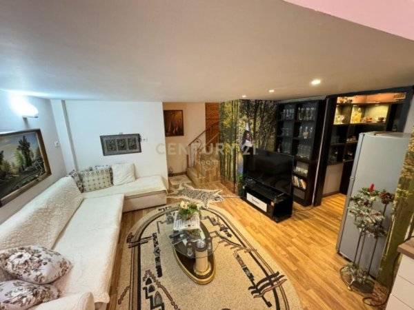 Tirane, shitet apartament , 