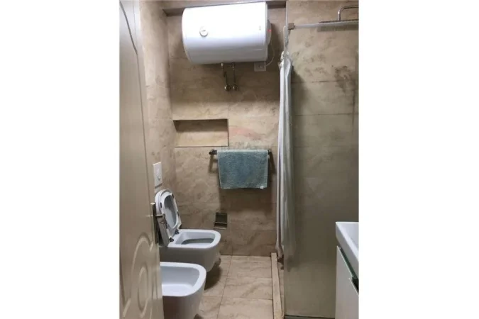 Tirane, jepet me qera apartament Kati 3, 60 m² 450 € 
