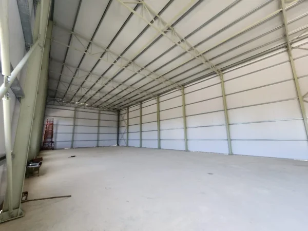 Tirane, jepet me qera magazine Kati 0, 500 m² 2.900 € (Vore)