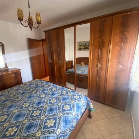 Tirane, jepet me qera apartament 2+1 Kati 4, 67 m² 450 € (Materniteti i ri)