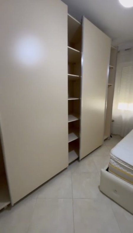 Tirane, jepet me qera apartament 1+1+Ballkon Kati 3, 61 m² 350 € (Rruga dajtit)