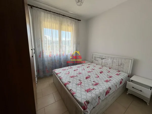 Vlore, jepet me qera apartament 2+1 Kati 9, 110 m² 400 € (Rruga Pelivan Leskaj)