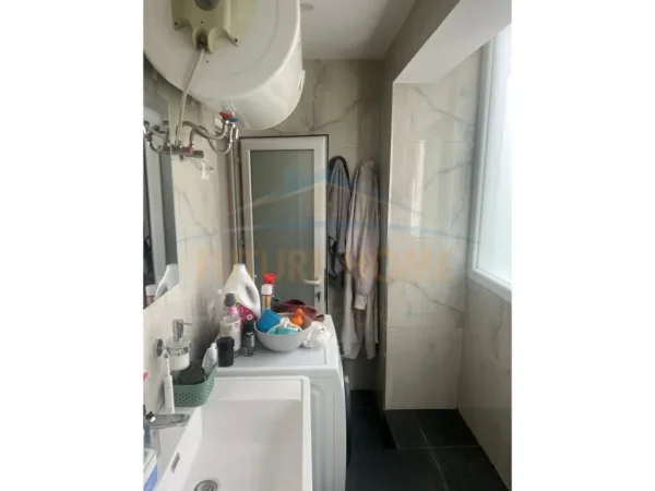 Tirane, shitet apartament 1+1 Kati 3, 63 m² 1.250.000 € (bulevardi bajram curri)
