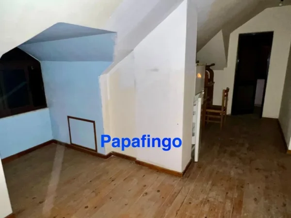 Tirane, jepet me qera apartament 4+1 Kati 3, 140 m² 500 € (rruga Haxhi Hysen Dalliu)