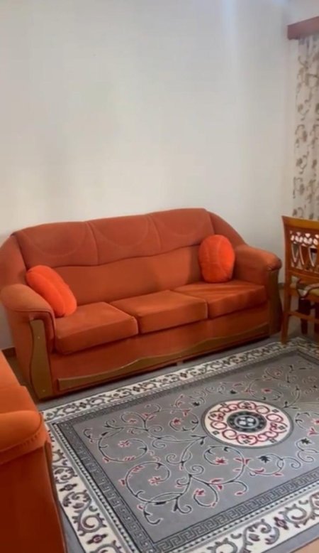 Tirane, jepet me qera apartament 1+1 Kati 3, 50 m² 400 € (Stacioni i trenit)