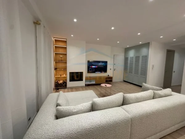 Tirane, shitet apartament 2+1 Kati 2, 144 m² 340.000 € (TEG)