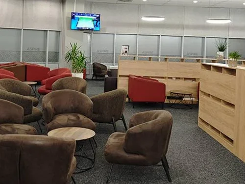 Tirane, jepet me qera lokal Kati 0, 55 m² 500 € (hoxha tahsim)