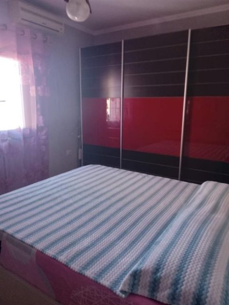 Tirane, jepet me qera apartament 3+1+Ballkon, Kati 6, 81 m² 500 € (rruga e dafinave)