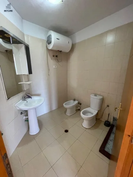 Tirane, shitet apartament 2+1 Kati 7, 110 m²
